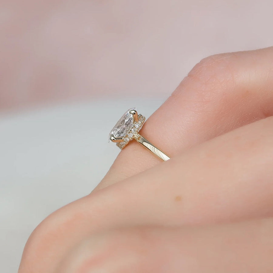  The Solitaire Nelly Oval Lab Diamond Ring 18k Yellow Gold 003