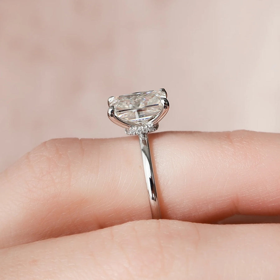  The Solitaire Nelly Radiant Lab Diamond Ring 18k White Gold 004 Final