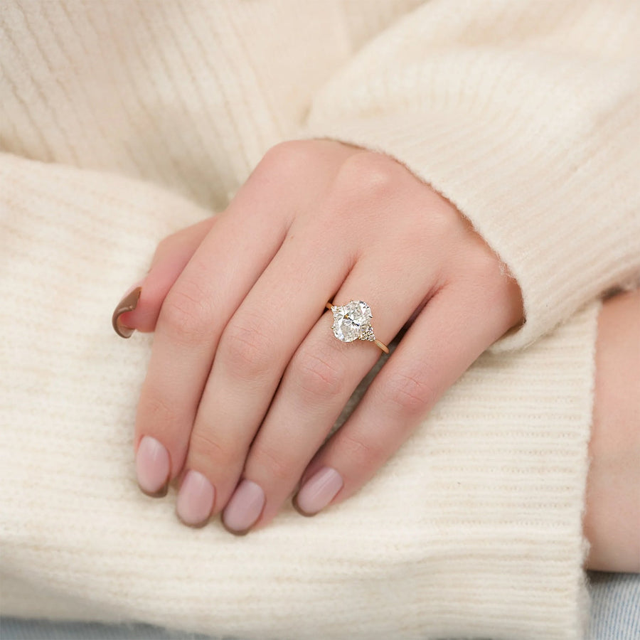  The Victoria Oval Lab Diamond Ring 14k Yellow Gold 003