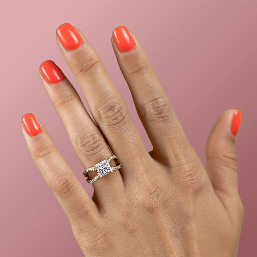 The Zoey Princess Moissanite Ring_18k Yellow Gold_004.jpg