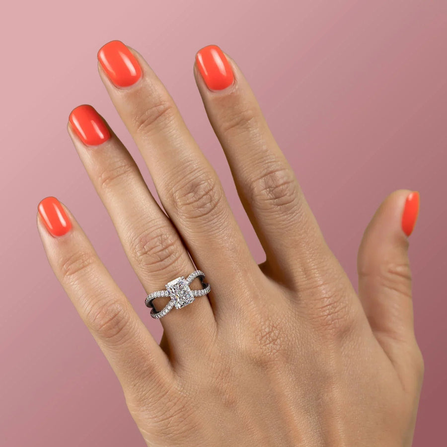  The Zoey Radiant Moissanite Ring 18k White Gold 004