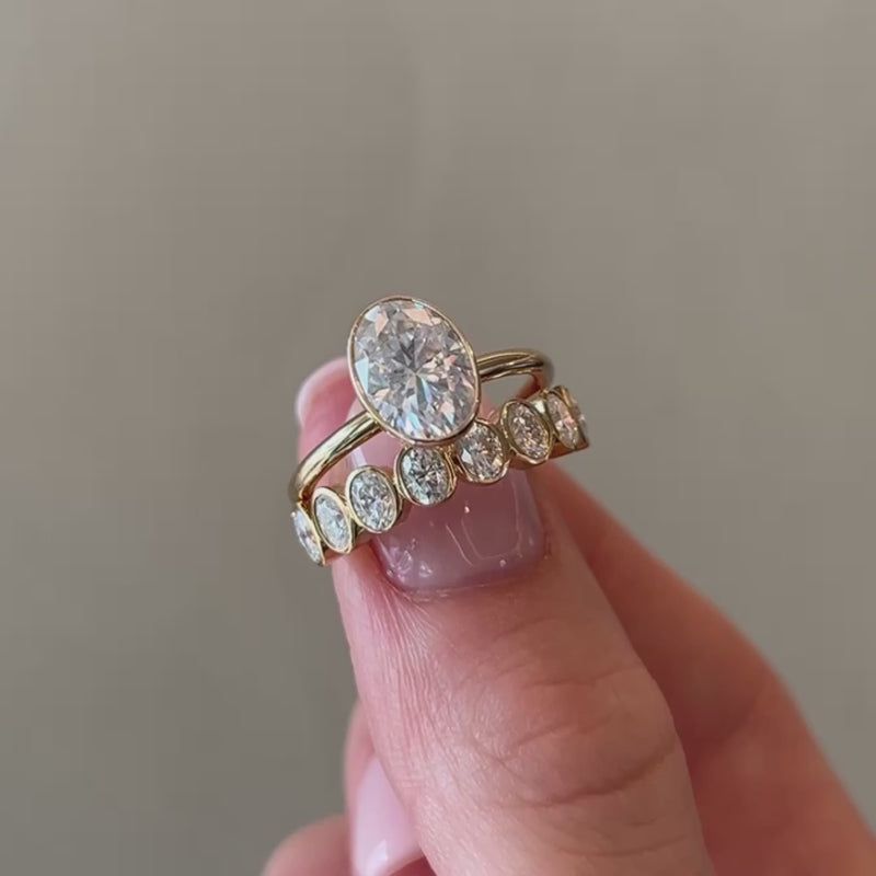 Oval Helena Ring Stack_Oval_14k Yellow Gold